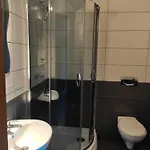 Srodkowa 20 3*