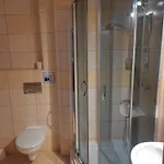 Srodkowa 20 3*
